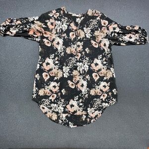 Brand: MPH Collection, Size:Unknown possibly 1X,  Color:Black, peach, white